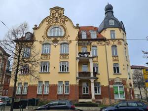Exklusive 4-Raum-Wohnung mit Aufzug und Balkon