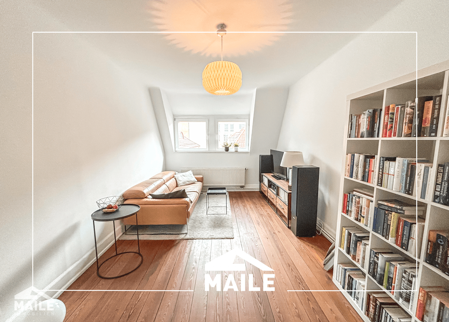 Traumhafte 3-Zimmer-Altbau-Dachgeschosswohnung mit Blick über die Stadt