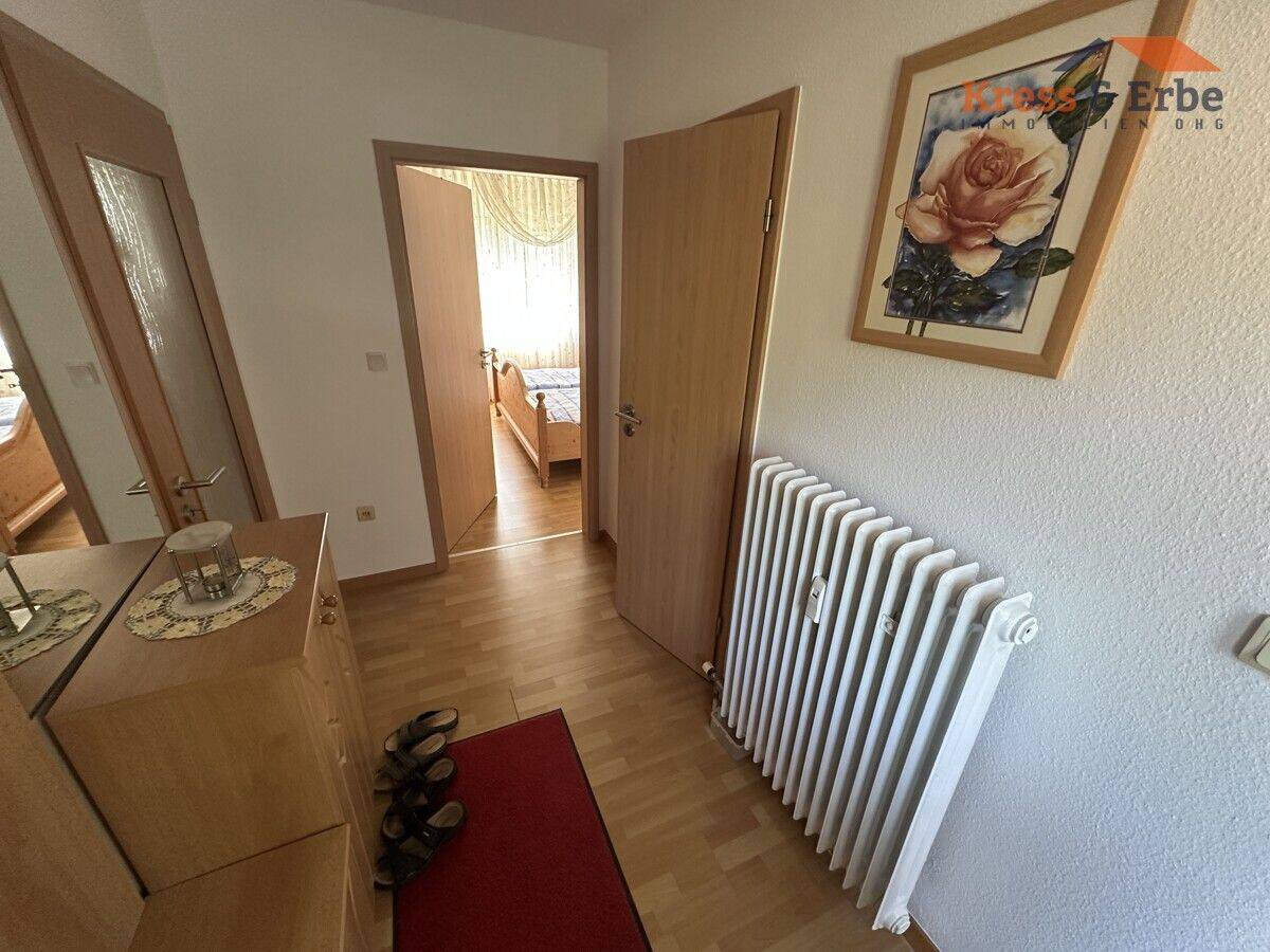 Möblierte und gepflegte 2-Zimmer Wohnung mit Balkon und KFZ-Stellplatz in Bad Soden Salmünster – Bad Soden-Salmünster – Vorschaubild 2