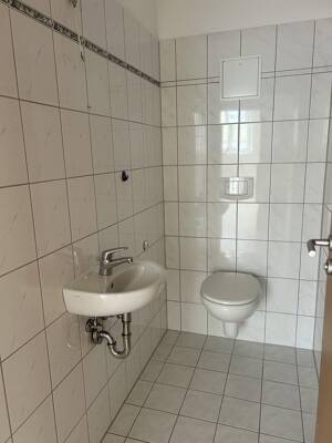 Wohnen mit Geschichte - großzügige 2-Zimmer Wohnung – 72461 Albstadt – Vorschaubild 8