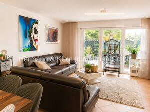 Familienglück am Niedwald - Großzügiges Reihenendhaus mit Garten, Pool und Sauna in Frankfurt-Nied – 65934 Frankfurt am Main – Vorschaubild 8