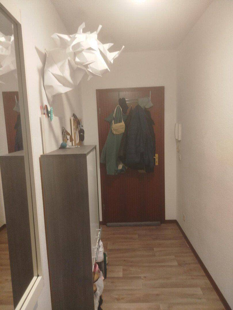 Schicke 2 Zimmer-Wohnung im Erdgeschoss (Hochparterre) – Bielefeld – Vorschaubild 2