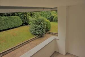 Helle 3-Zimmer-Wohnung mit modernem Bad und Balkon ins Grüne – 45136 Essen – Vorschaubild 2