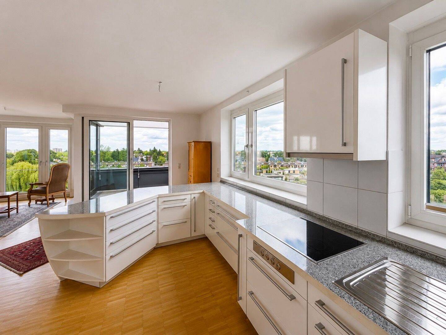 Außergewöhnliches Penthouse in Wasserlage - Privatsphäre, Weitblick und Wohnkomfort auf einer Ebene – Hannover – Vorschaubild 8