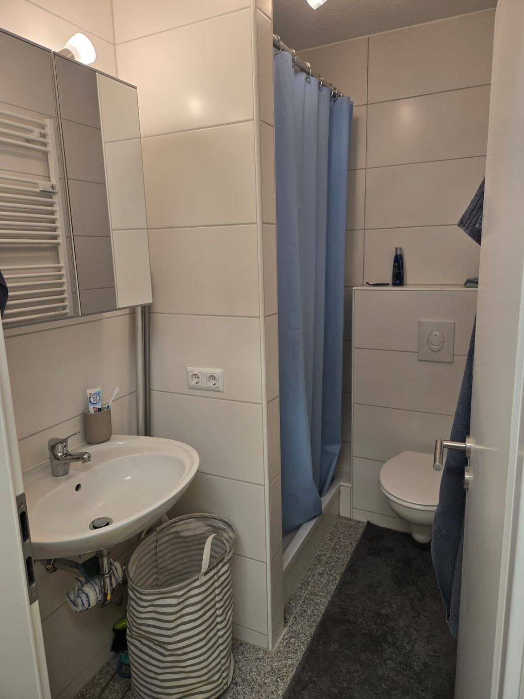 Schöne helle 1-Zimmer Wohnung mit Terrasse in Uninähe Saarbrücken – Saarbrücken – Vorschaubild 4