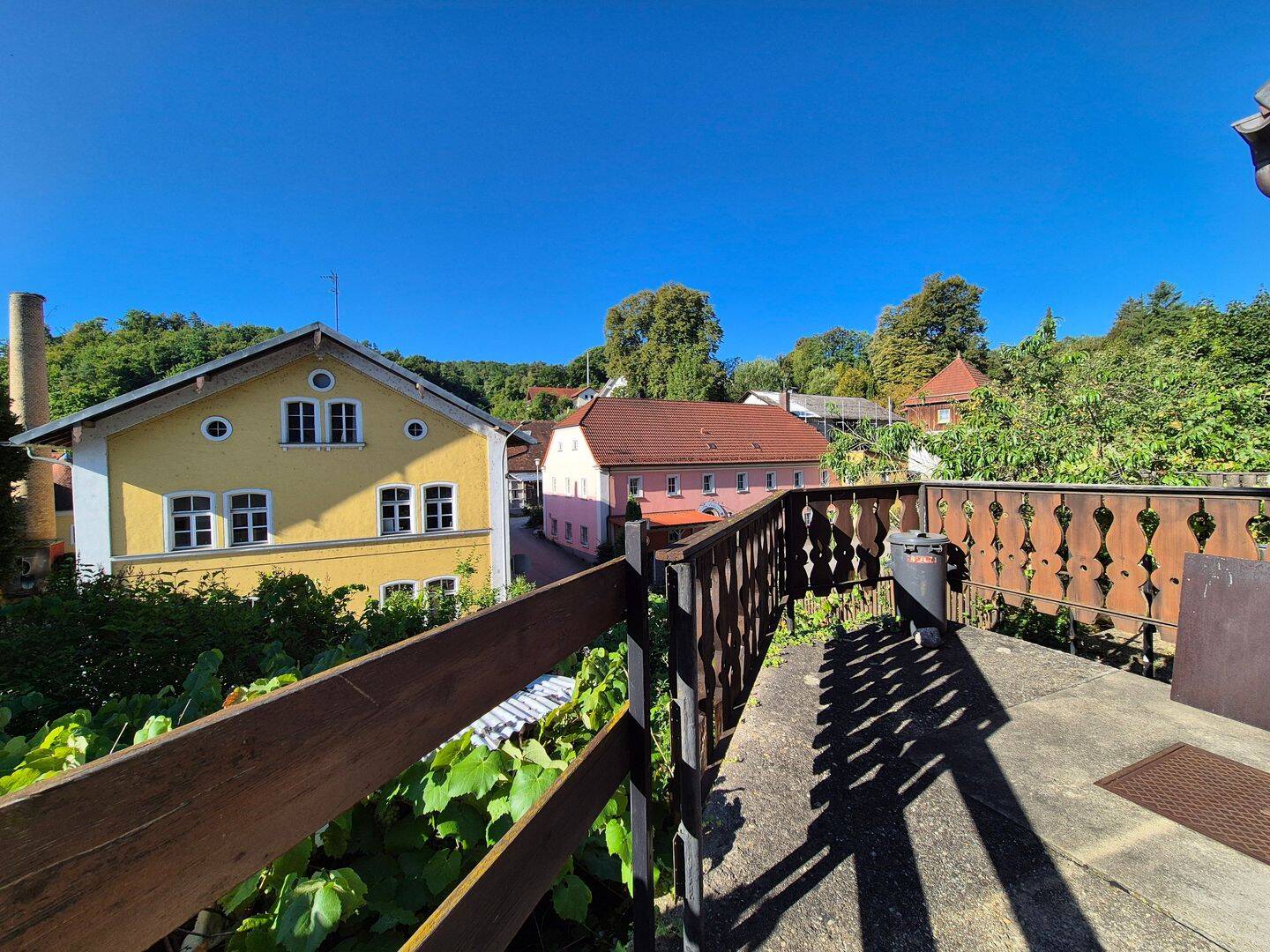 „Hanghaus mit Weitblick – Wohnen nahe Naturbad und Regensburg“ – Nittendorf – Vorschaubild 6
