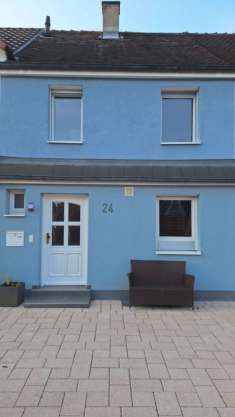 Reihenhäuschen 105qm saniert 4 Zimmer zentrumsnah und ruhig im Hänferdorf