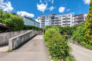 Äusserst gepflegte und gut geschnittene 3-Zimmer Wohnung mit Balkon und TG-Stpl. in Stuttgart-Rohr – 70565 Stuttgart – Vorschaubild 3