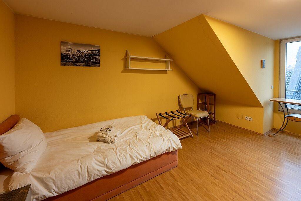 Großzügige Maisonette mit Balkon in Köln-Ehrenfeld - Video online – Köln – Vorschaubild 9