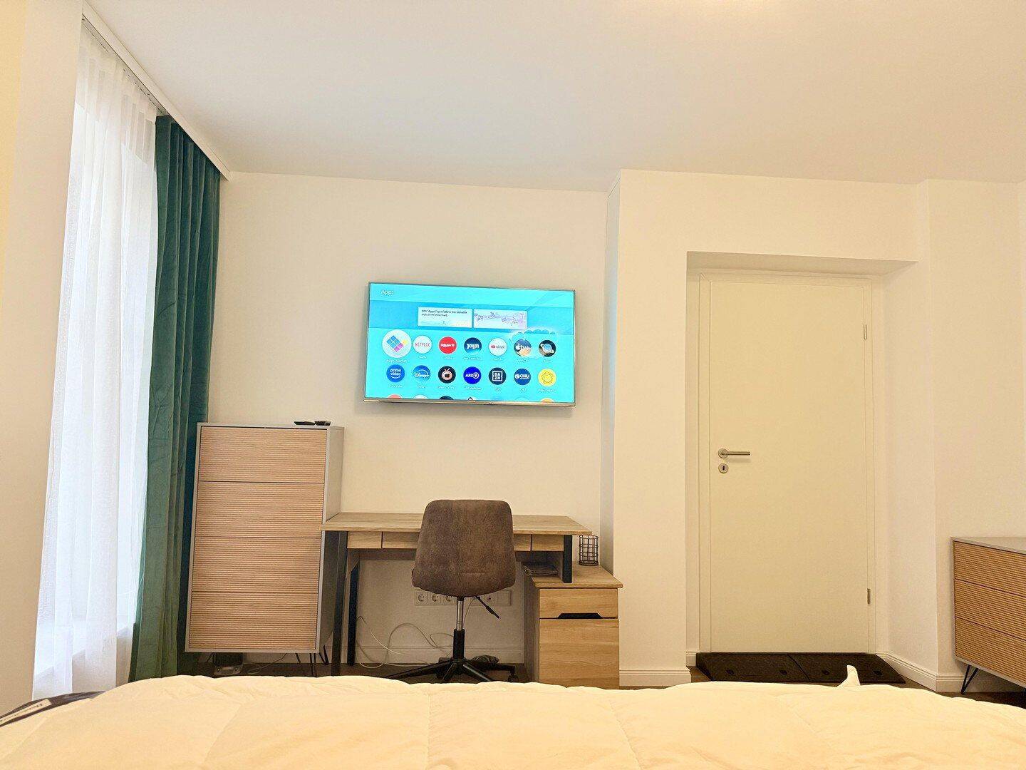 Erstbezug eines Exklusives Saniertes Möbliertes 2-Zi.-Apartment im EG in Erlangen Zentrum – Erlangen – Vorschaubild 4