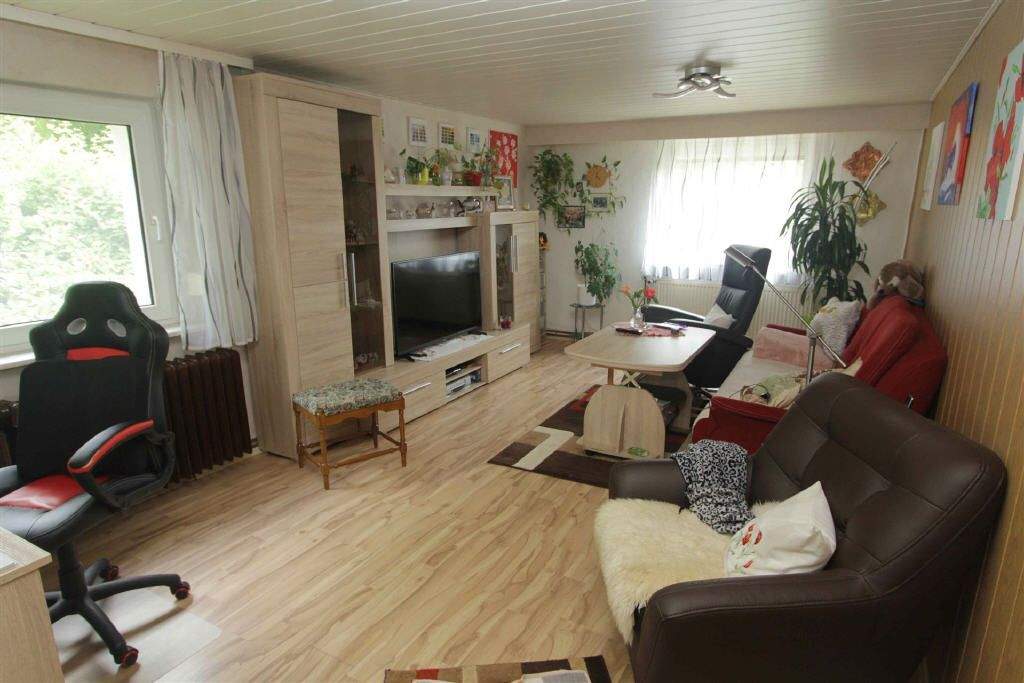 Wohnhaus auf großem Grundstück in Halle (Saale) - Eine Oase mit vielfältigen Möglichkeiten! – Halle (Saale) – Bild 1 von 8