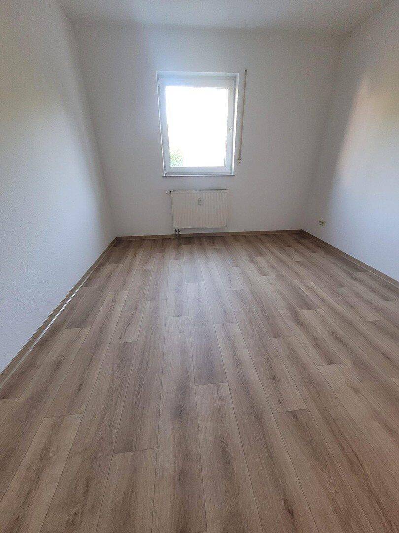 helle 3 Zimmerwohnung mit großem Balkon Verkauf oder Vermietung – Chemnitz – Vorschaubild 9