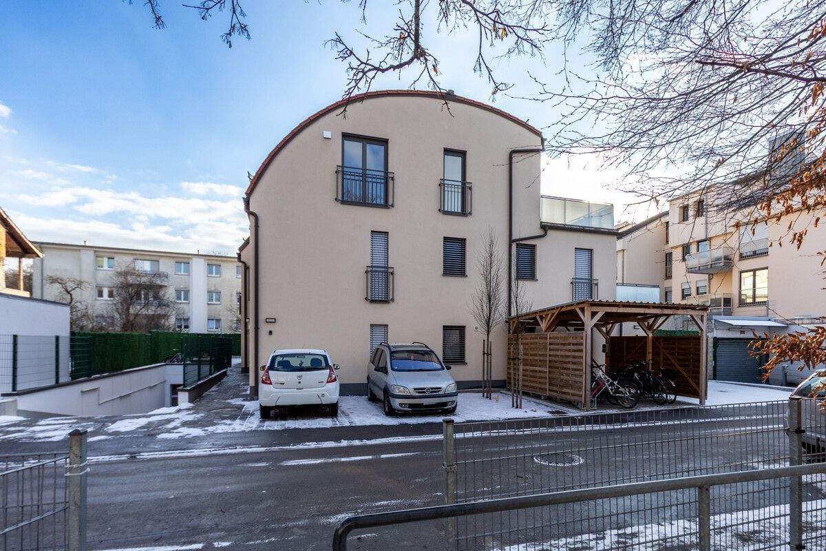 Großzügige 3-Zimmer-Penthousewohnung – Ingolstadt – Vorschaubild 2