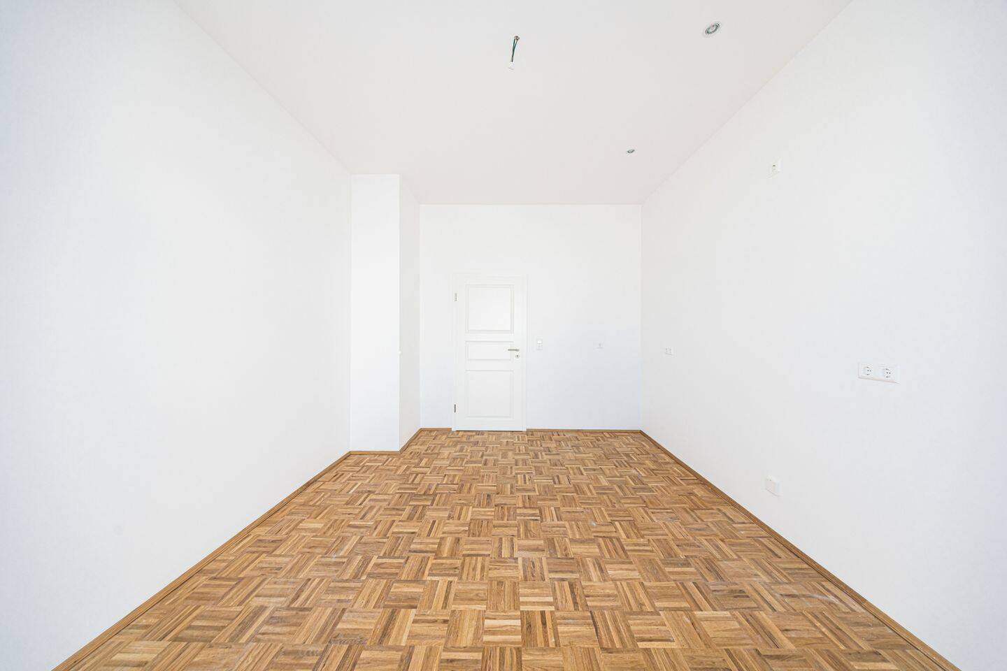 Harmonische 2 Zimmer Wohnung mit Tageslichtbad und edlem Parkett – Leipzig – Vorschaubild 4