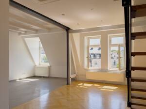 Exklusive 4,5-Zimmer-Altbauwohnung mit Balkon & Klimaanlage in begehrter Lage Am Harras – 81373 München – Vorschaubild 3