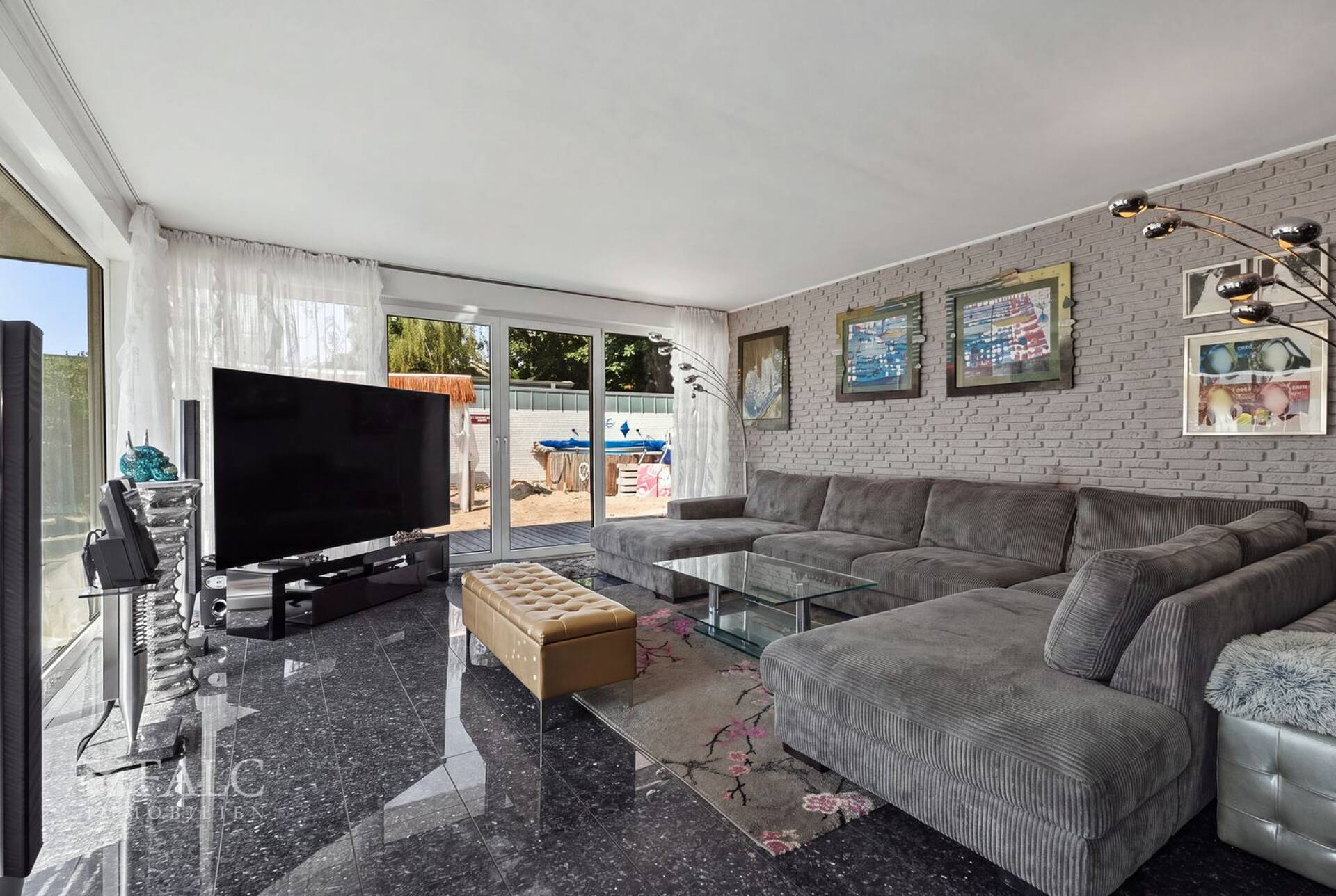 Haus in 47804 Krefeld mit 240 m² kaufen