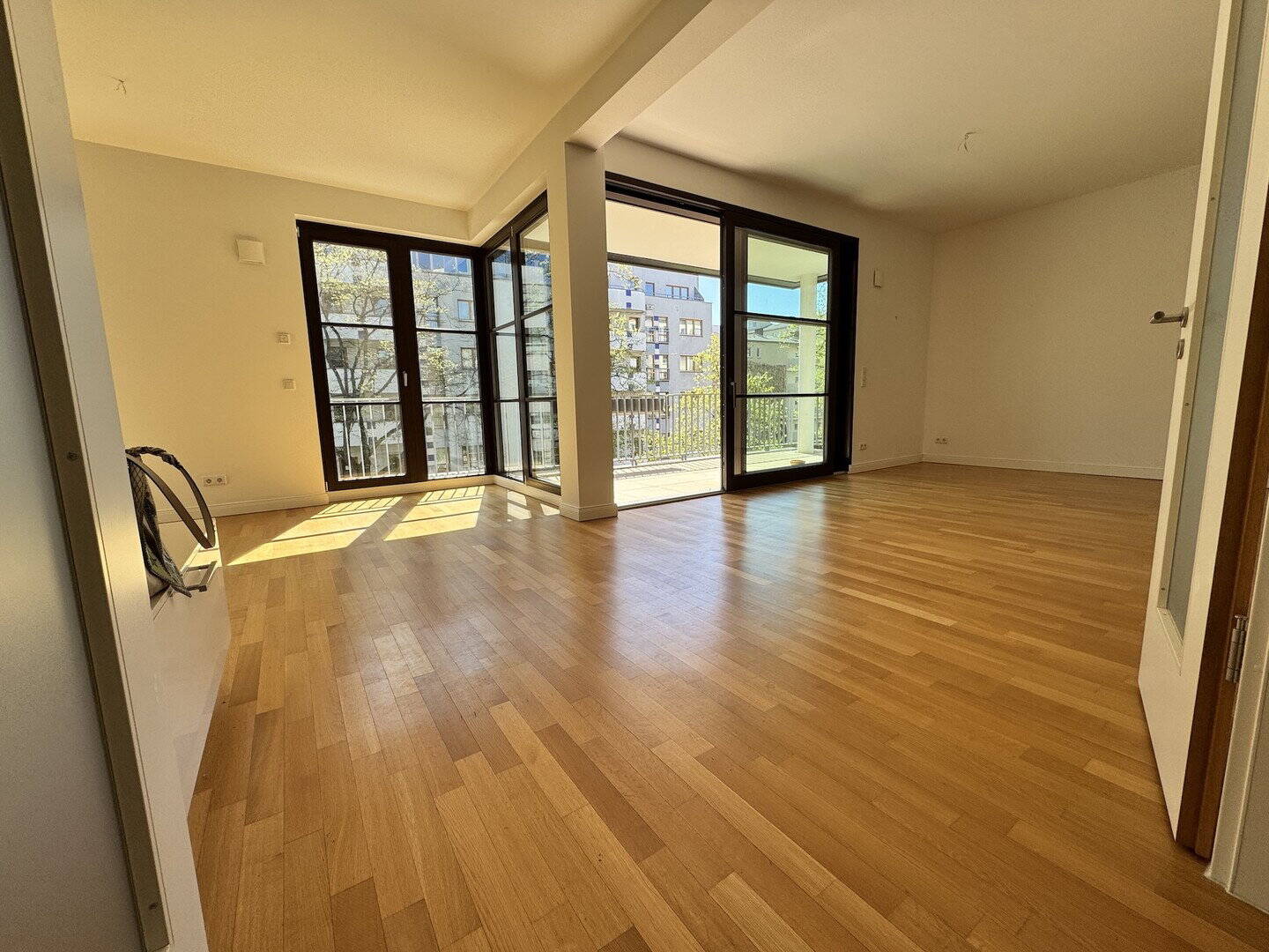 Helle, moderne 4/5-Zimmer Wohnung nahe Olivaerplatz (Rosengärten) – Berlin – Vorschaubild 6
