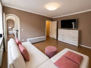 Stilvolle 2-Zimmer-Wohnung in hervorragender Lage von München-Schwabing – 80802 München – Vorschaubild 3