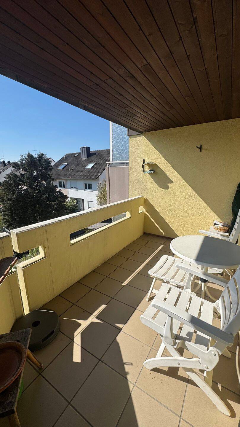 N-Katzwang ! Helle 3-ZW, 87 m², Balkon, Einbauküche, 2.OG mit Aufzug, TG-Stellplatz möglich – Nürnberg – Vorschaubild 3