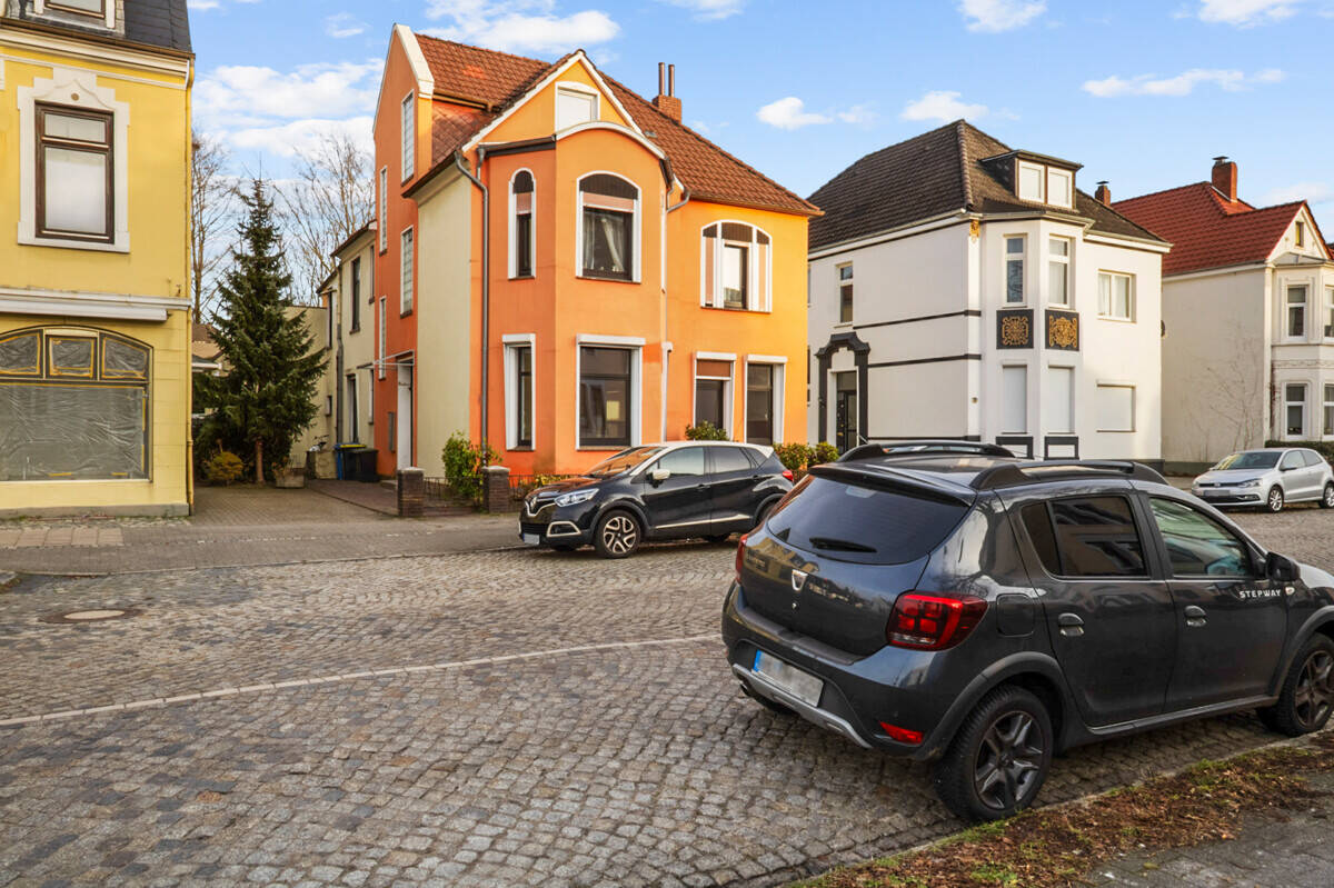 Delmenhorst-Stadtmitte |Mehrfamilienhaus mit zwei Wohneinheiten und Ausbaureserve in Innenstadtlage – Delmenhorst – Vorschaubild 4