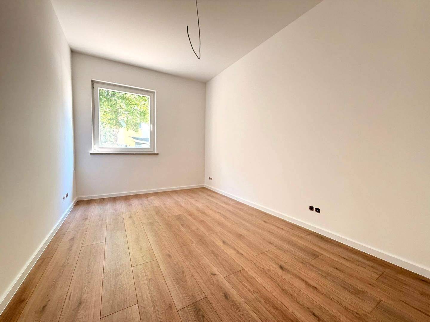 Kernsaniert & erstmals verfügbar – Moderne 3-Zimmer-Wohnung am Dutzendteich – Nürnberg – Vorschaubild 4