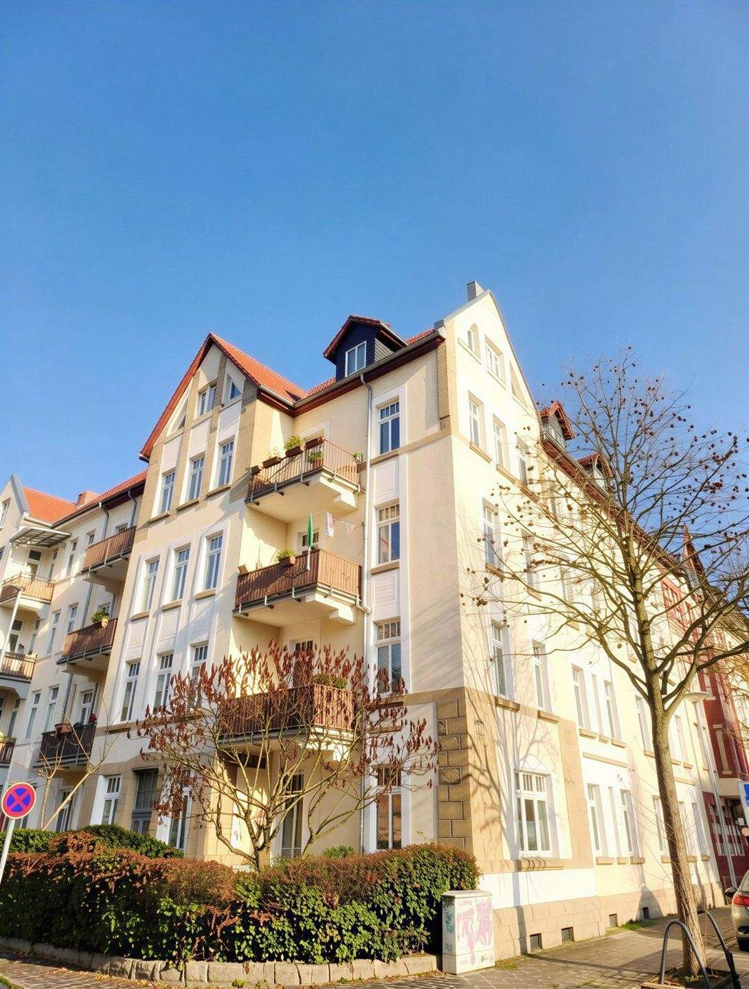 Attraktive Kapitalanlage: Dachgeschosswohnung mit Galerie und offenem Raumkonzept