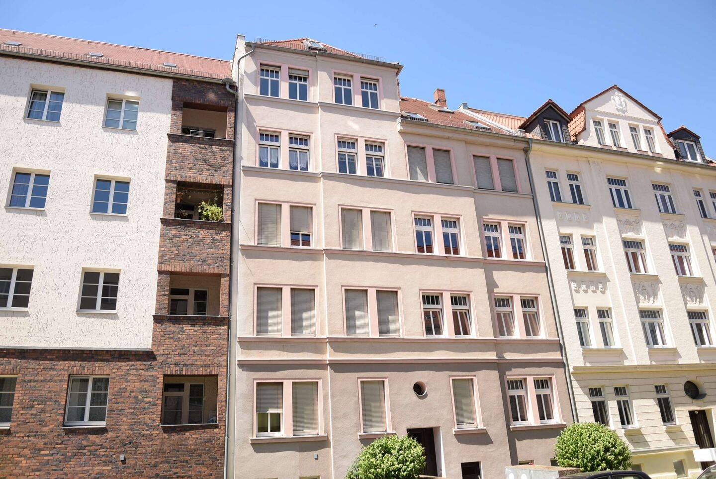 ~Schicke 3-Raumwohnung in ruhiger Wohnlage mit Dachterrasse ~