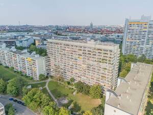 Kauf gegen Gebot / renovierungsbedürftiges Apartment im 9. OG mit Weitblick