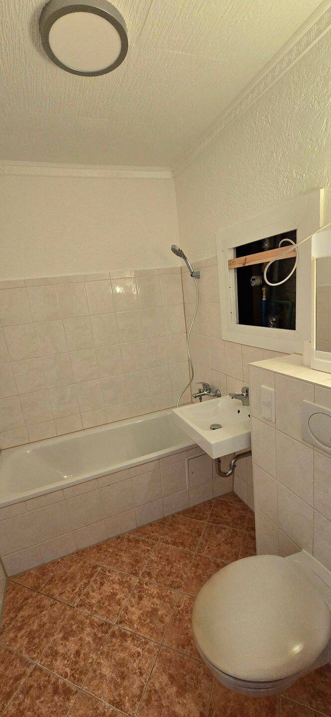 Wohnung zur Vermietung in Gera, Balkon, Küche, Laminat, Keller – Gera – Vorschaubild 8