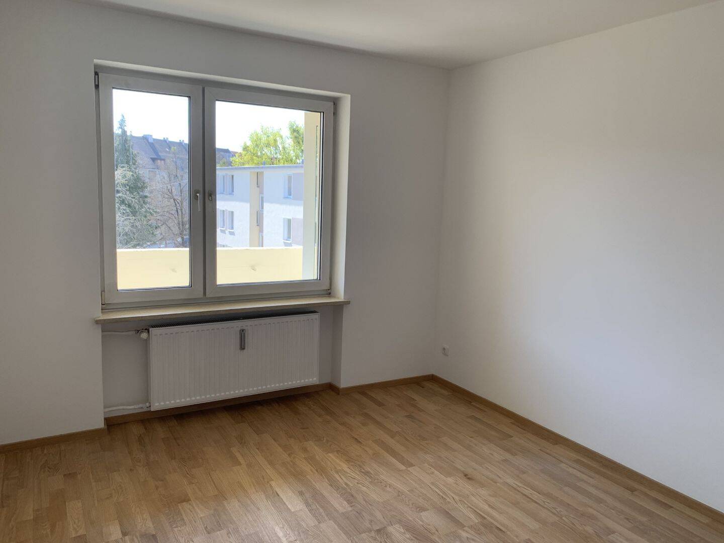 MAIER - Sofort verfügbar! 3- Zimmer-Wohnung mit Südloggia in U-Bahnlage! – München – Vorschaubild 9