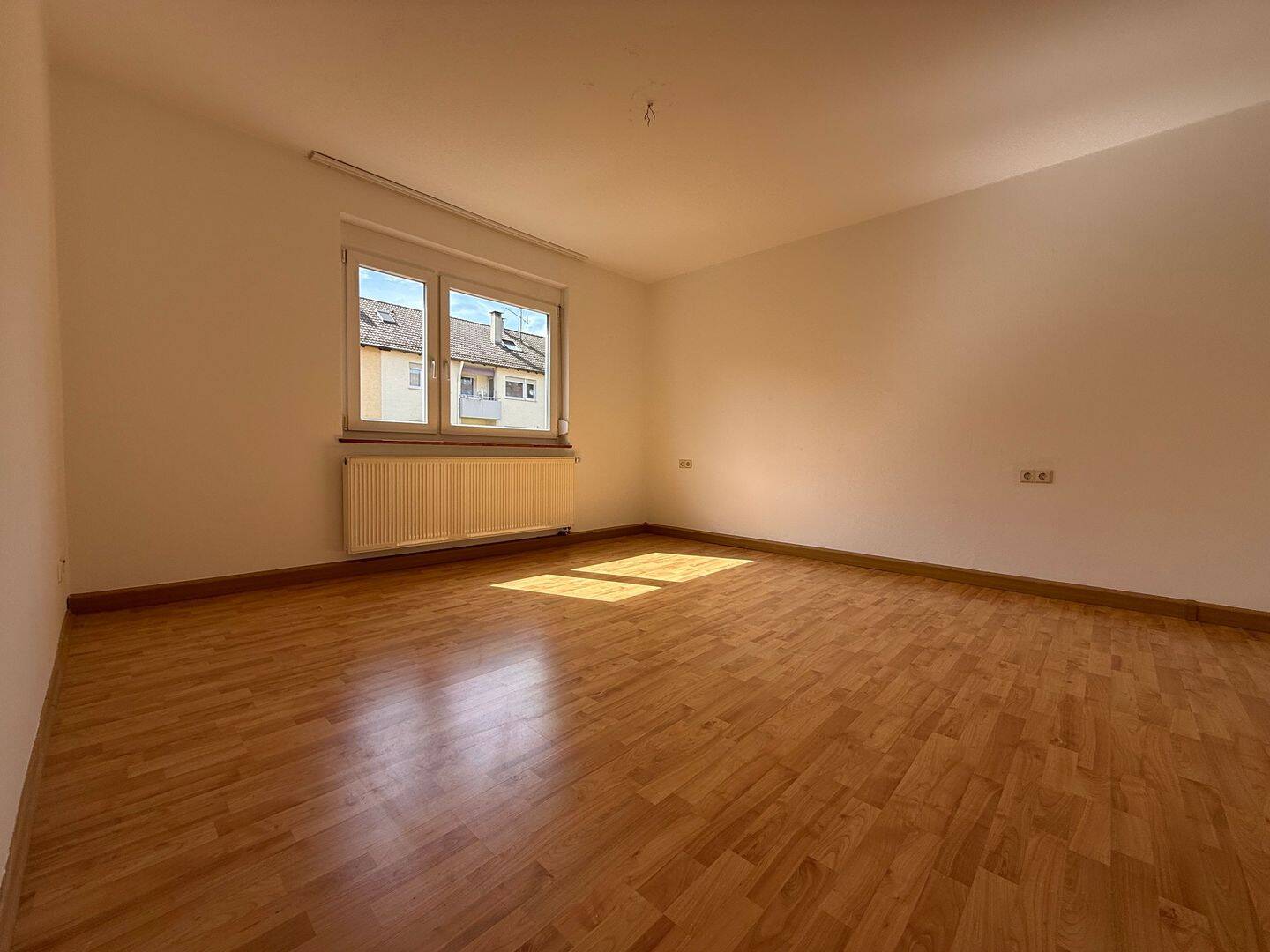 Wohnung mit Balkon in Stuttgart-Wangen – Stuttgart – Vorschaubild 2