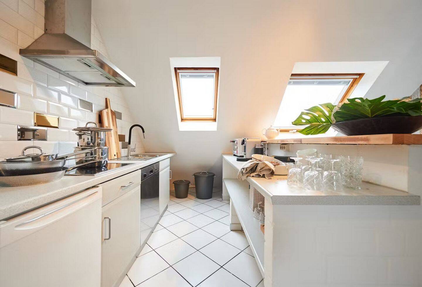 Hübsche 2 Zimmer Dachgeschoss-Maisonette-Wohnung in 45128 Essen – Essen – Vorschaubild 6