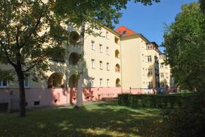 Frisch sanierte 3-Raum-Wohnung mit Balkon/für Familien und Generation 50plus