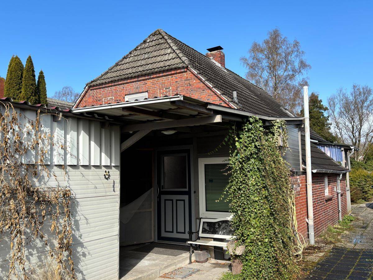 Wohnhaus mit großem Grundstück im Grünen – Wiesmoor – Vorschaubild 2
