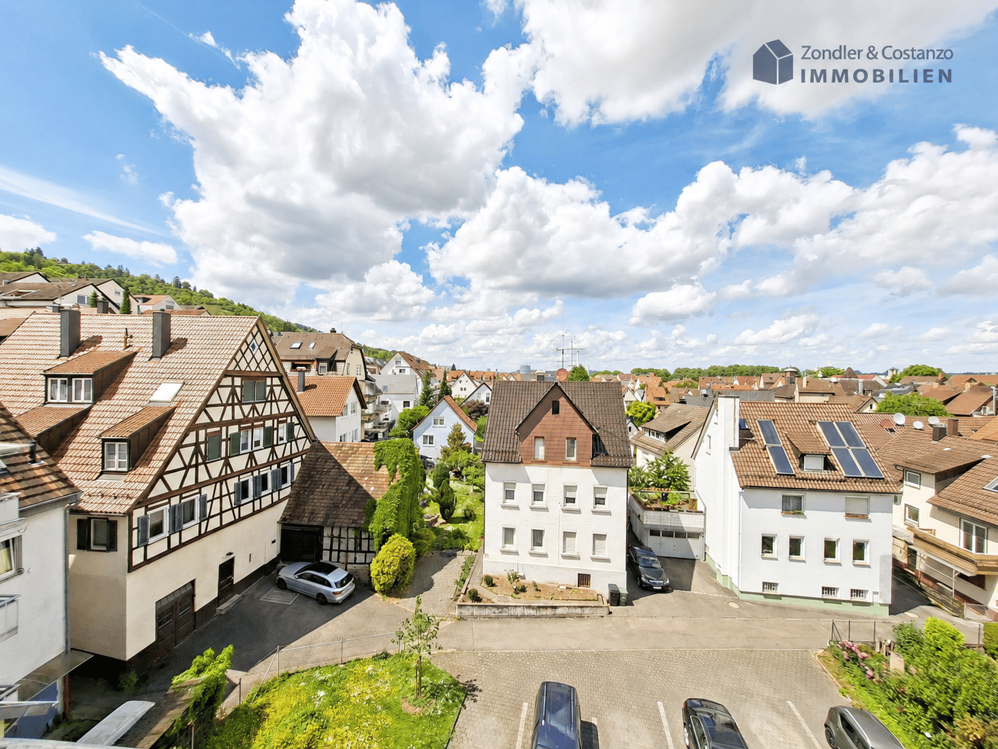 * Großzügige, helle und gepflegte 4-Zi.-Wohnung im DG * TL-Bad * EBK * toller Balkon! * – Stuttgart – Vorschaubild 8