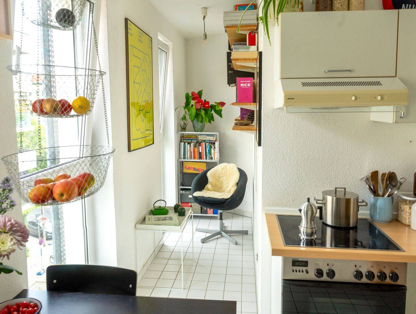 Helle 1-Zimmer-Wohnung mit Südwest-Loggia zwischen Mitte und Kreuzberg – Berlin – Vorschaubild 2