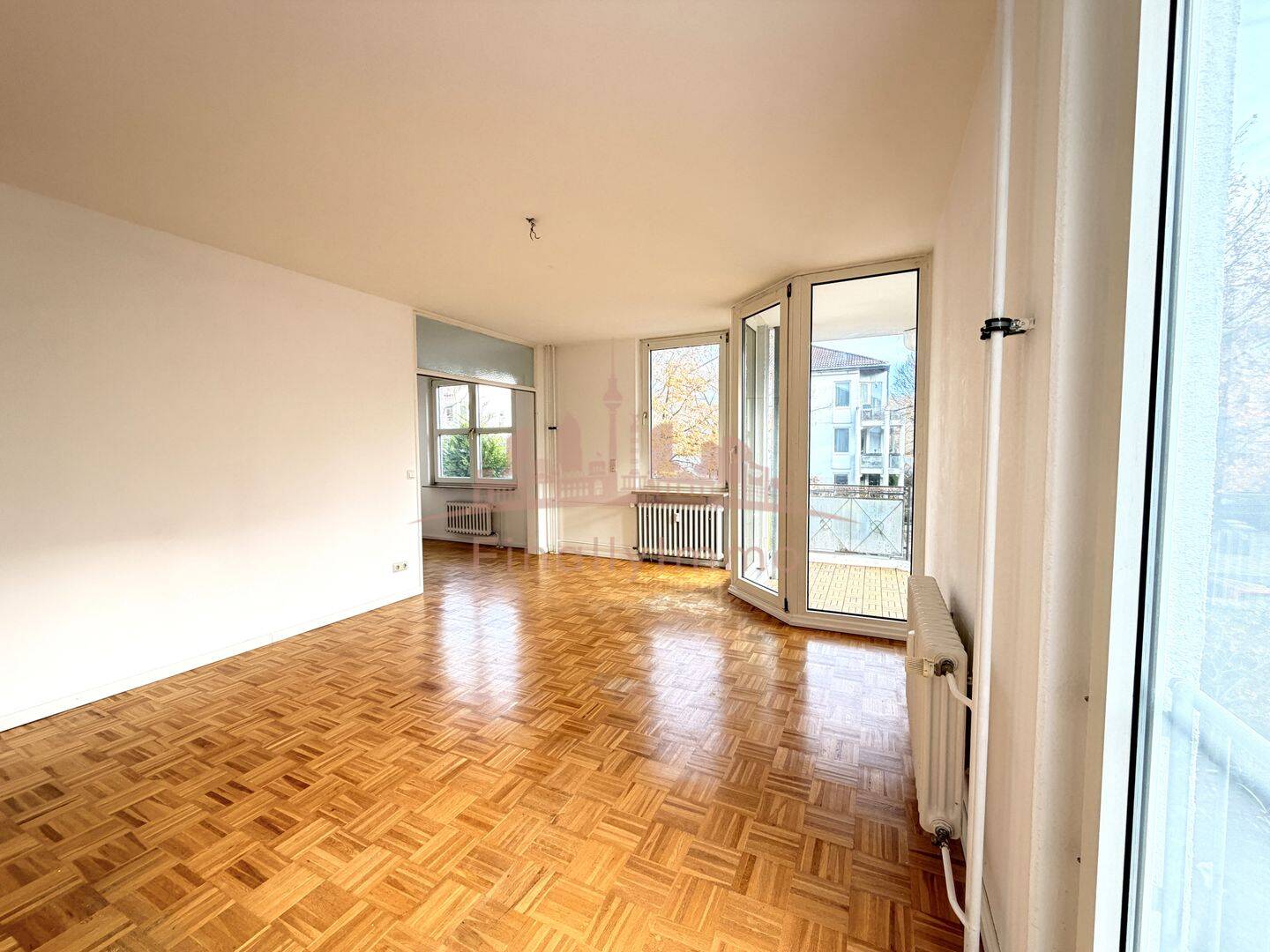 Bezugsfreie Wohnung mit Balkon in Berlin-Rudow – Berlin – Vorschaubild 3