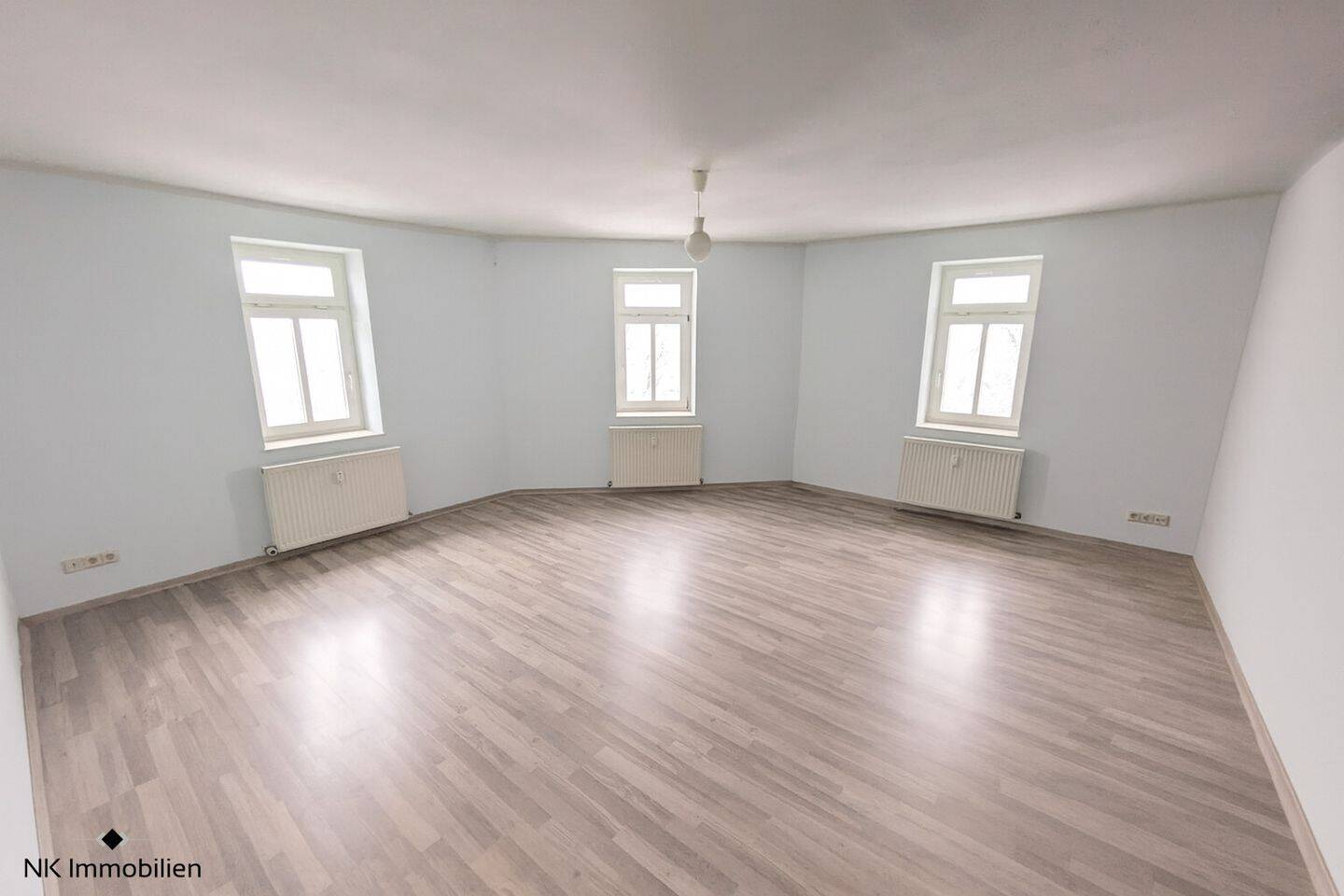 ++ gemütliche 2-Raum Wohnung mit Einbauküche - großes, helles Wohnzimmer mit Wohlfühlfaktor ++ – Chemnitz – Vorschaubild 6