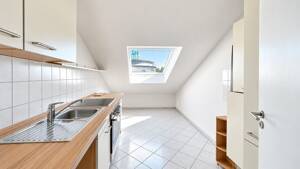 Bezaubernde DG-Wohnung! Schöne, renovierte 2 Zimmer, Aufzug & bezugsfrei! Nahe der Altstadt! – 4315 Leipzig – Vorschaubild 6