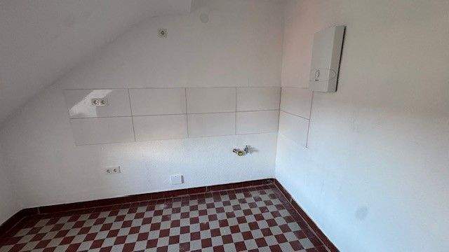 3 ZKB, renoviert, frei, 4.OG Kaiserstr. 6 66111 Saarbrücken – Saarbrücken – Vorschaubild 3
