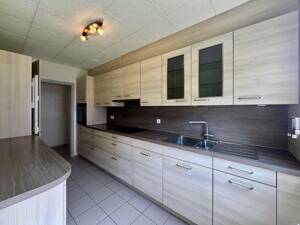 Attraktive 4-Zimmer-Erdgeschosswohnung in Riegel am Kaiserstuhl - Ruhig wohnen, Freiburg schnell erreichen – 79359 Riegel – Vorschaubild 3