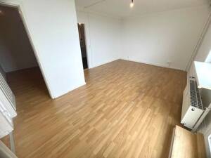 Exclusive 5-Zimmer Wohnung auf 200 m² mit großzügiger Terrasse, Einbauküche & Ankleidezimmer! – 14055 Berlin – Vorschaubild 9