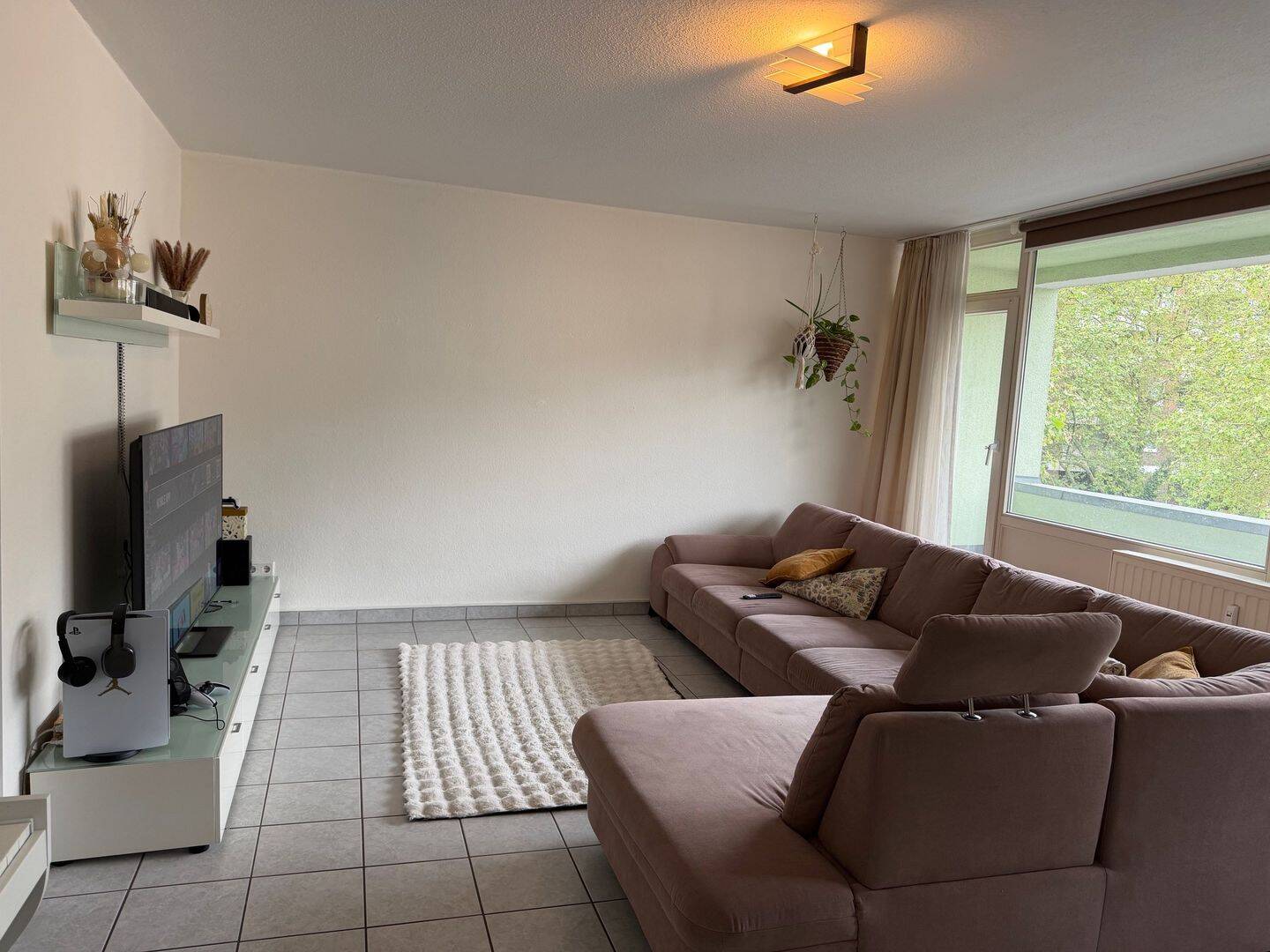 Großzügige 4-Zimmer-Wohnung mit Aufzug direkt am Opladener Platz – Leverkusen – Vorschaubild 2