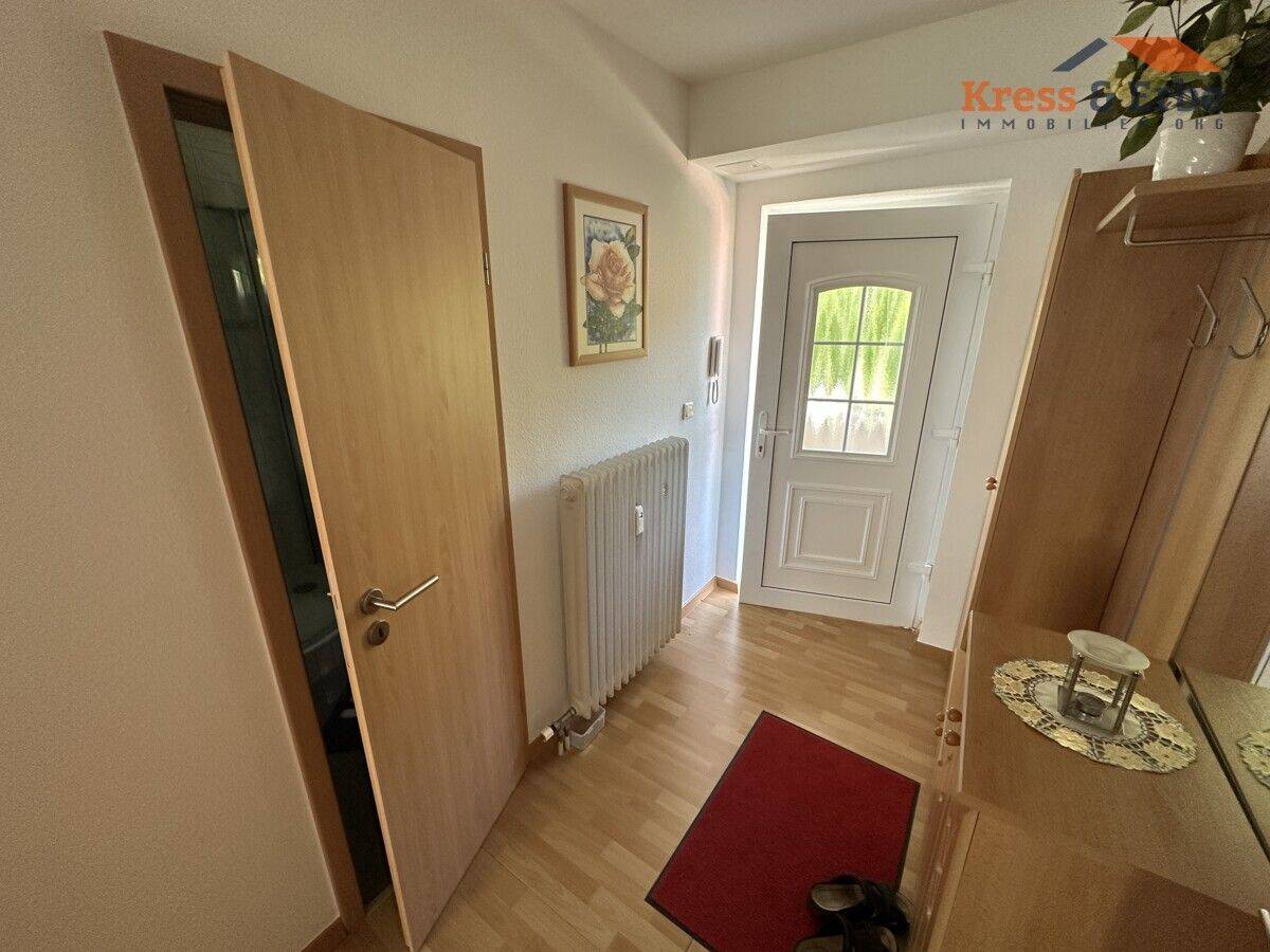 Möblierte und gepflegte 2-Zimmer Wohnung mit Balkon und KFZ-Stellplatz in Bad Soden Salmünster – Bad Soden-Salmünster – Vorschaubild 3
