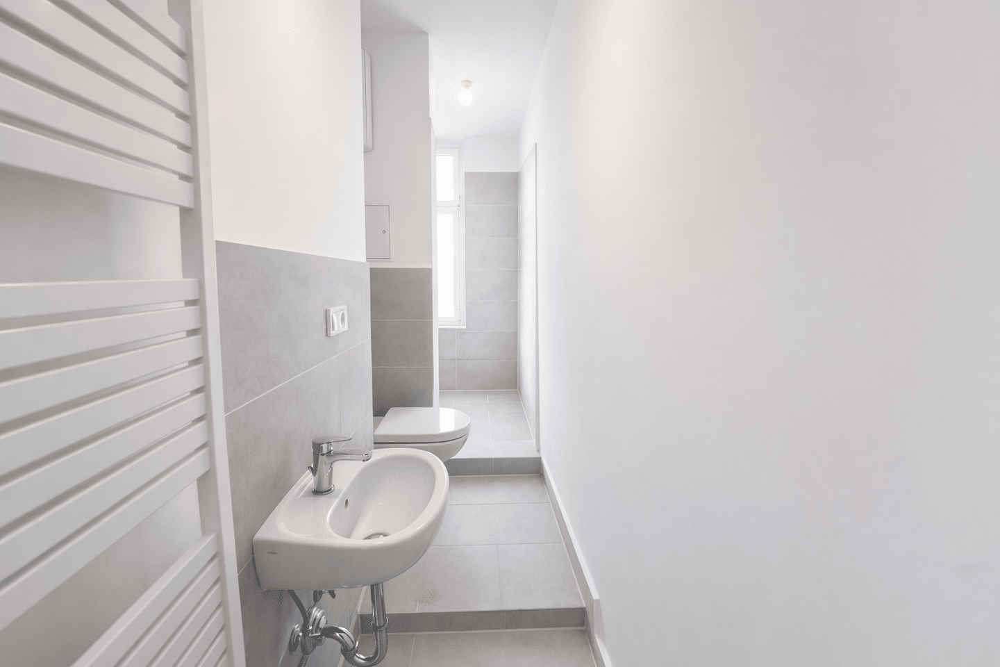Altbau-Charme mit Westbalkon - renovierte 2-Zimmer-Wohnung, sofort bezugsfrei (WE29) – Berlin – Vorschaubild 5