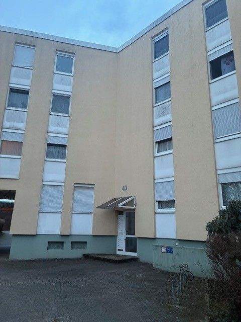 Gut geschnittene 3-Zimmerwohnung auf Erbpachtgrundstück!