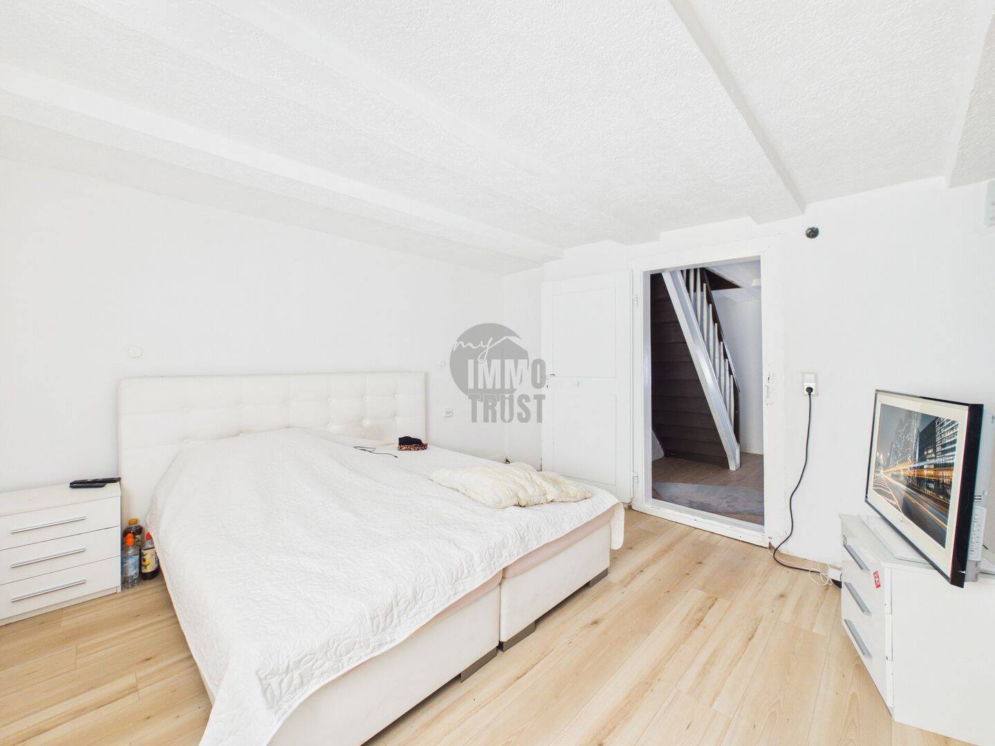 Einfamilienhaus mit Baugenehmigung für 2 WE auf großem sonnigen Grundstück! – Bad Salzdetfurth – Vorschaubild 8