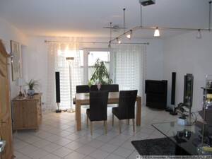 Mainz-Ebersheim - Traumhafte 3 Zimmer- Komfort-Terrassenwohnung mit kleinem Gartenanteil und 2 PKW-Aussenstellplätze – 55129 Mainz – Vorschaubild 4