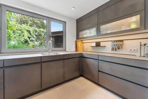 Hochwertige Architektenvilla mit Pool, Sauna & Spa-Whirlpool in exklusiver Hanglage über Bremen – 28717 Bremen – Vorschaubild 4