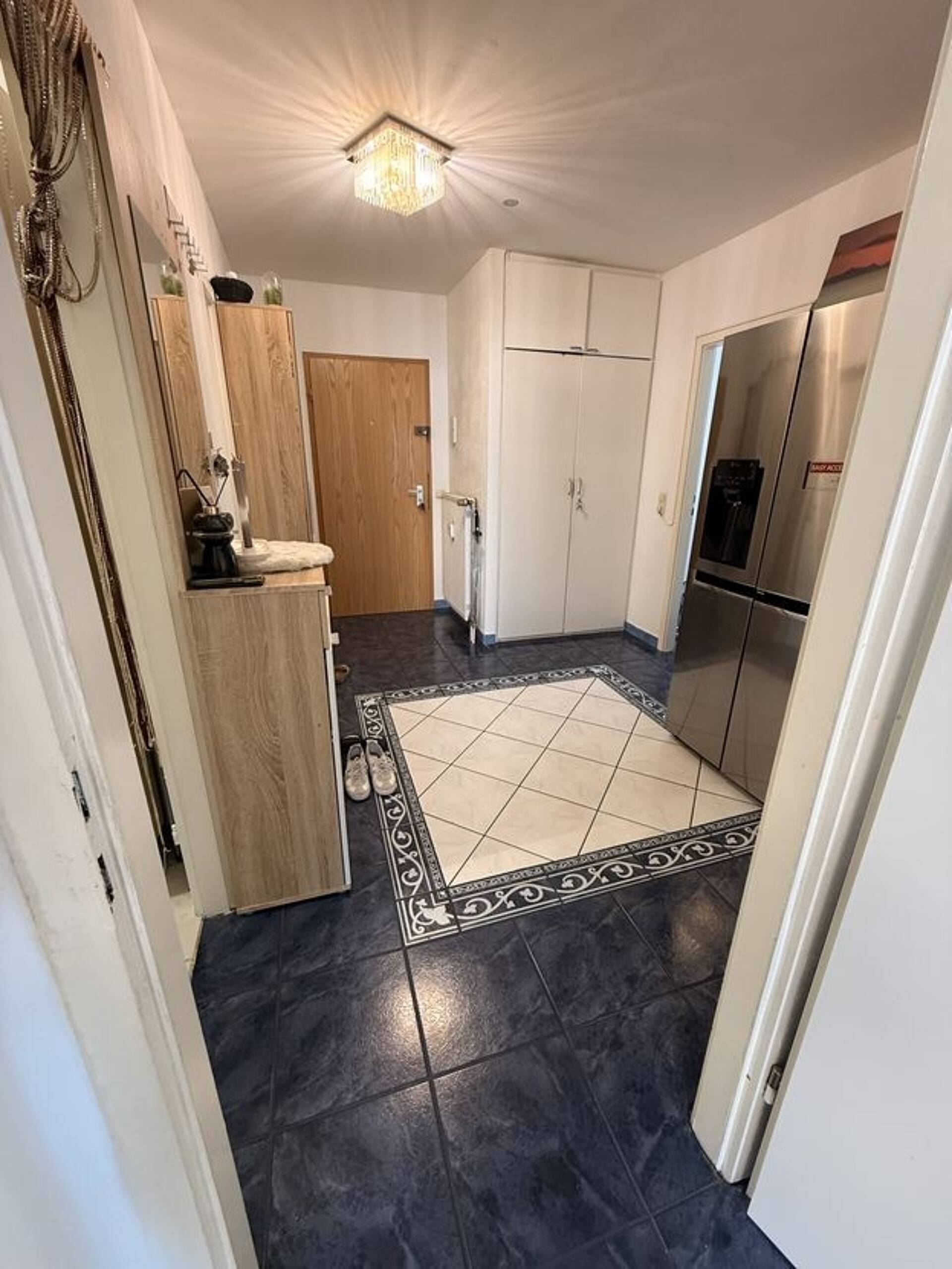 Etagenwohnung in 51067 Köln mit 89 m² kaufen